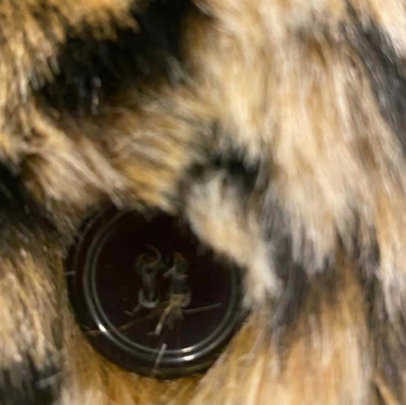 Cliche Leopard Print Coat - Picture 11 of 15